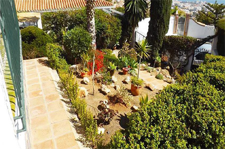 Rummelig Villa i Benalmadena til salg garden